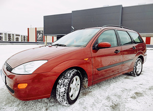 Ford Focus Turnier 1.8 (1 foto / 15)