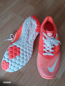 Uuwd Nike running 39 (1 foto / 1)
