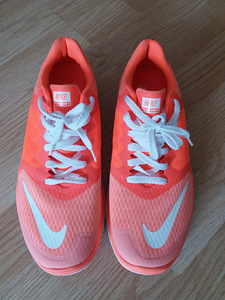 Uued Nike running tossud, 39 (2 foto / 2)
