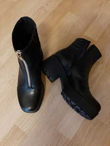 Новые Vagabond 40 (2 фото из 3)