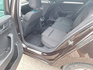 Skoda superb (8 foto / 12)