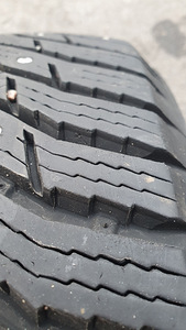 Naastrehvid KUMHO Craft Ice 215/55 R17 (3 foto / 5)