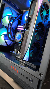 Mänguarvuti 7800X3D + RX 9070 XT (4 foto / 4)