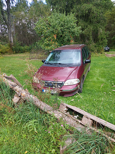 Обменять Ford Windstar. (1 фото из 8)