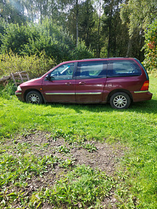 Обменять Ford Windstar. (8 фото из 8)