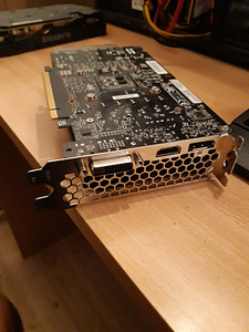 Geforce GTX 1660 6GB DDR6 (3 foto / 6)