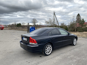Volvo s60 (3 фото из 12)