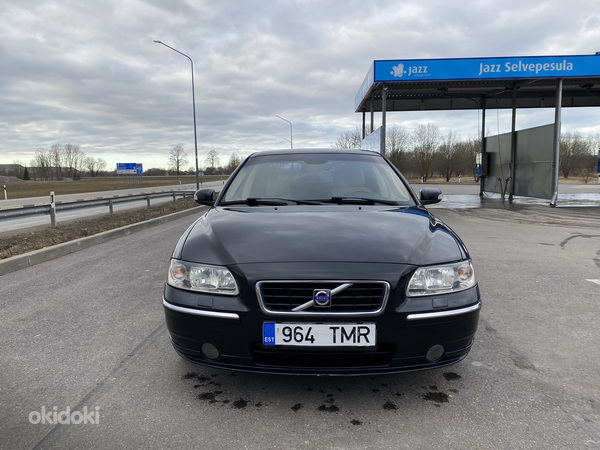 Volvo s60 (фото #9)