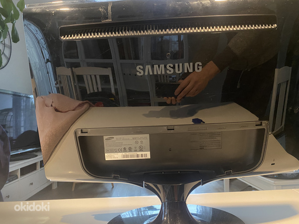 ЖК-монитор Samsung SyncMaster T220 Tw22ws 22" (фото #2)