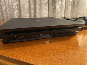 Sony PlayStation 4 pro 1 Tb (6 foto / 10)
