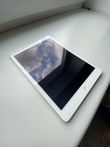 iPad Air heas seisukorras (4 foto / 5)