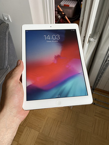 iPad Air 16GB (2 foto / 5)