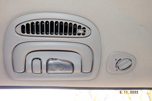 Chrysler grand voyager 3,3 116 1997 (8 foto / 12)