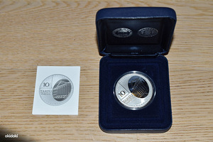 Эстонская коллекционная серебряная монета 10 крон 2002 г.,