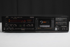 JVC TD-V66J (3 Head Cassette Deck) (1 foto / 9)