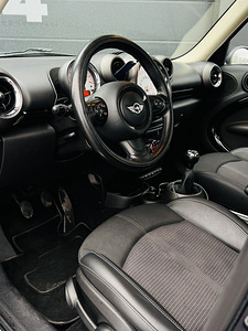 Mini Countryman (6 фото из 6)