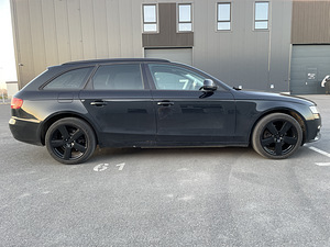 Audi A4 2.0 TDI 105kW 2008 (8 foto / 15)