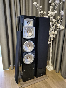 Yamaha NS-555 (1 foto / 2)