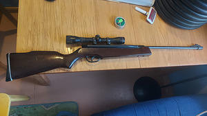 Õhupüss optikaga 4,5mm