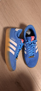 Adidas (2 foto / 3)