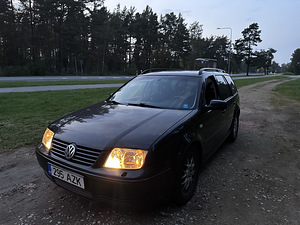 Volkswagen Bora 2.3 v5 manual 110kw (2 фото из 6)