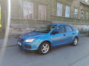 Ford Focus 1.6 85 kw 2005 (6 foto / 8)