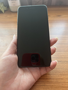 iPhone 8+ 64GB black (1 foto / 2)