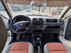 Skoda Fabia 1.4 63kw 2007a. (9 foto / 15)