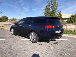 Honda Accord Tourer 2.4 vtec 140kw (5 foto / 11)