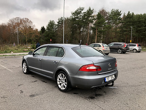 Skoda SuperB 2.0tdi ,2009a (2 foto / 9)