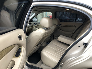 Jaguar S-Type 3.0 161000 läbisõit (6 foto / 12)