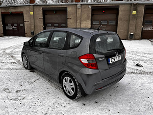 Honda Jazz 2011a ,84 000 km (4 foto / 8)