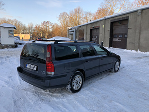 Volvo v70 2.4d 96kw (2 foto / 7)