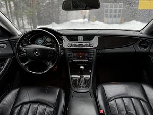 Mercedes-Benz CLS 320cdi AMG-Pakett (7 foto / 12)