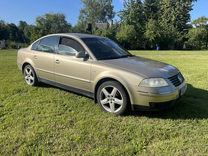 Volkswagen Passat (3 foto / 5)
