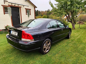 Volvo S60 2.4 93kW (4 foto / 10)