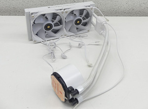 Vesijahutus Thermalright Frozen Notte 240 WHITE ARGB (2 foto / 3)