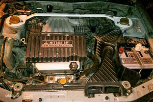 Mitsubishi Galant sport. (8 foto / 12)
