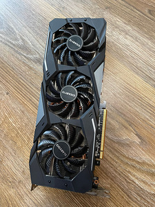 GIGABYTE Radeon™ RX 5700 XT GAMING OC 8GB (1 foto / 7)