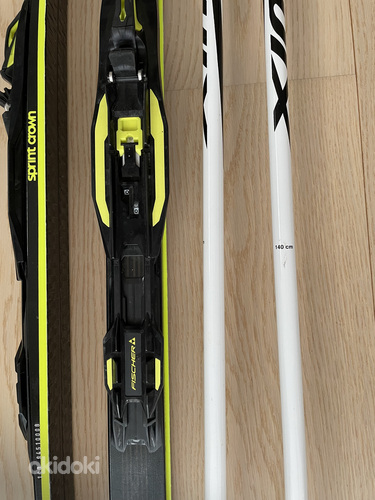 Детский лыжный комплект: лыжи Fisher 160см, палка Swix 140см. (фото #3)