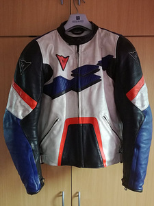 Dainese мотокуртка 50 (2 фото из 3)