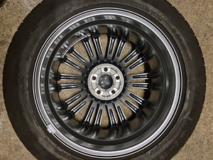 Шины Ford 235 50 18 Диски E7.5J x18H2 ET55 Датчики давления (2 фото из 10)