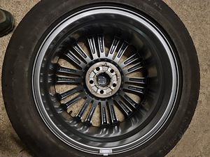 Шины Ford 235 50 18 Диски E7.5J x18H2 ET55 Датчики давления (7 фото из 10)