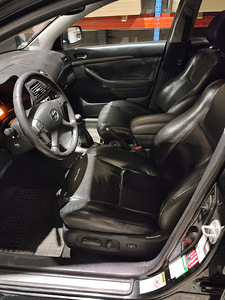 Toyota avensis 2006a. (8 foto / 10)