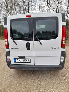 RENAULT TRAFIC 2,0 D 2012 (4 foto / 9)