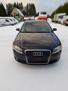 Audi A4 b8 2.0 tdi 103kw (1 foto / 13)