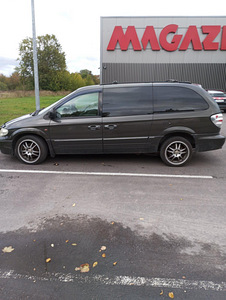 Chrysler Grand Voyager 2004 (5 foto / 6)