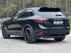 Porsche Cayenne 3.0TDI 2012 (4 foto / 10)