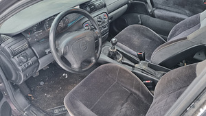 Opel Omega 2.0 100kw (5 foto / 5)