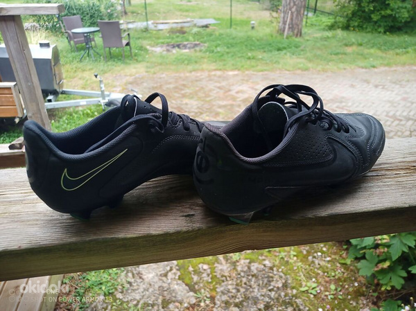 Nike Tiempo jalgpalli jalatsid nr.42